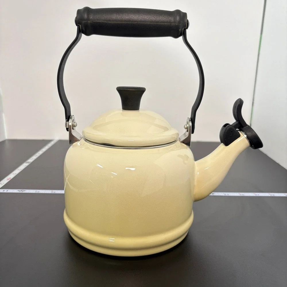 Le Creuset Demi Teakettle 1.25 Qt Cream Enamel Steel Whistling Stovetop Kettle